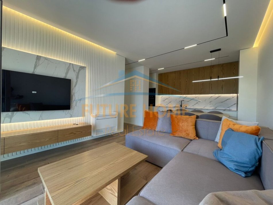 Tirane, jepet me qera apartament 2+1+Ballkon Kati 6, 110 m² 1.300 € (KODRA E DIELLIT)