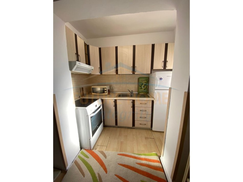 Tirane, shitet apartament 2+1 Kati 4, 78 m² 125.000 € (Matermiteti i Ri)