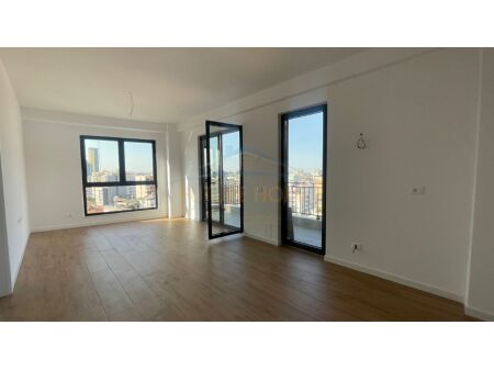Tirane, jepet me qera apartament 2+1 Kati 8, 75 m² 800 € (Rruga Tefta Tashko Koco, Tirane, AREA45492)