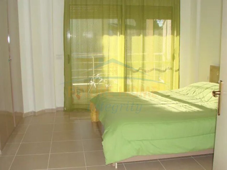 Durres, shitet Vile 2 Katshe Kati 0, 114 m² 275.000 € (Kompleksi Lura 1 Gjiri i Lalezit)