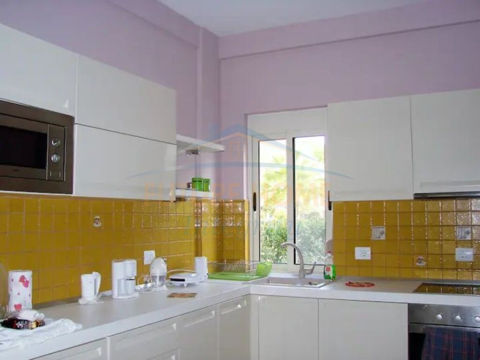 Durres, shitet Vile 2 Katshe Kati 0, 114 m² 275.000 € (Kompleksi Lura 1 Gjiri i Lalezit)