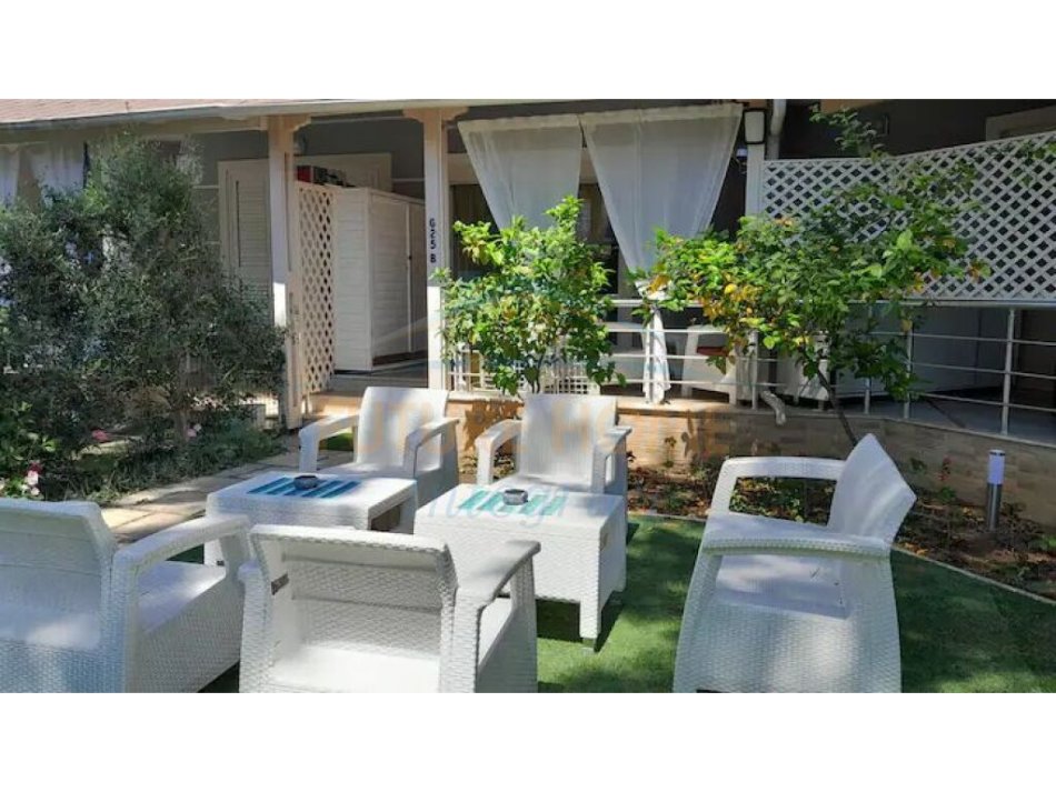 Durres, shitet Vile 2 Katshe Kati 0, 114 m² 275.000 € (Kompleksi Lura 1 Gjiri i Lalezit)