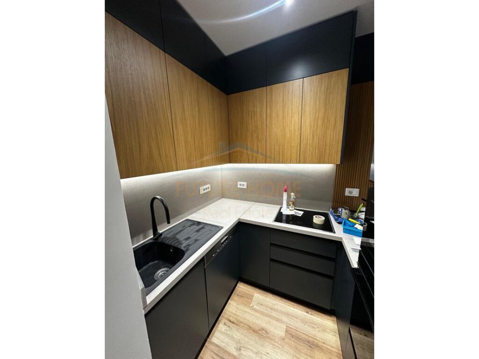 Tirane, jap me qera apartament 2+1+Post Parkimi Kati 1, 105 m² 1.100 € (Rruga Kodra e Diellit)