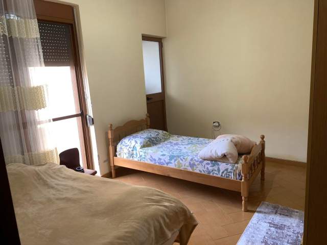 Tirane, shitet Vile 3+1+BLK Kati 2, 240 m² 350.000 Euro (21 dhjetori)