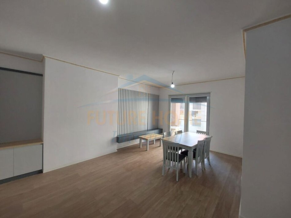 Tirane, shitet apartament 2+1+Ballkon Kati 1, 106 m² 185,000 € (Ali Demi)