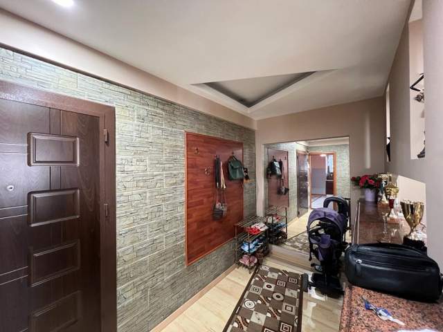 Tirane, shitet apartament 3+1 Kati 4, 125 m² 225.000 Euro (Komuna e Parisit)