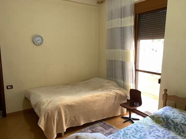 Tirane, shitet Vile 3+1+BLK Kati 2, 240 m² 350.000 Euro (21 dhjetori)