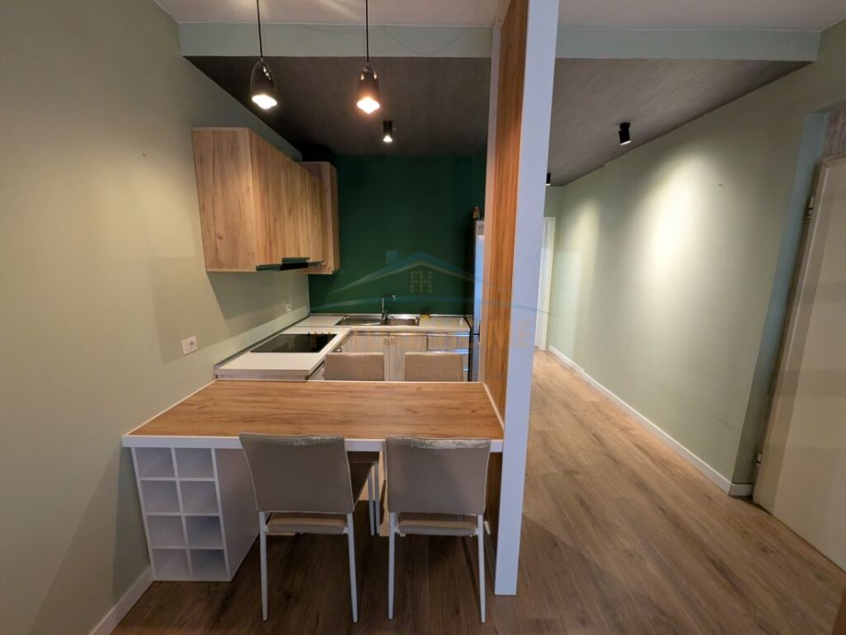 Tirane, shitet apartament 1+1 Kati 3, 60 m² 130.000 € (Kopshti Zoologjik)