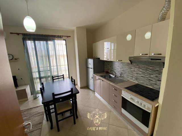 Durres, jepet me qera apartament 1+1+BLK Kati 4, 75 m² 300 Euro (🏡Lagja 13,Plazh Durres)