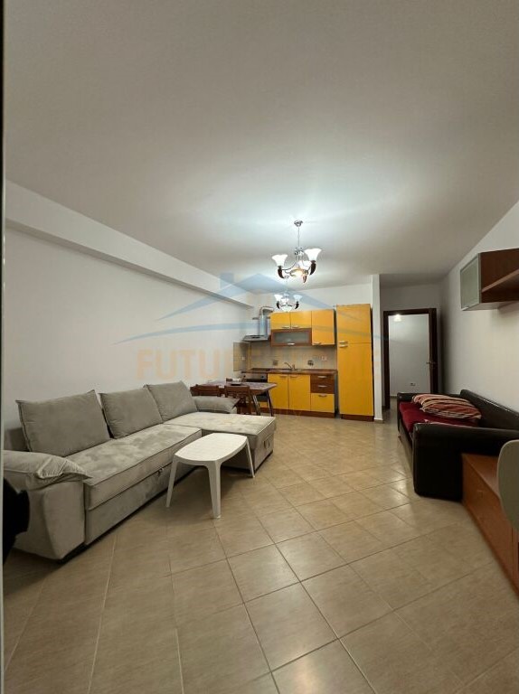 Durres, jepet me qera apartament 1+1+Ballkon Kati 3, 78 m² 250 € (Plazh Iliria)