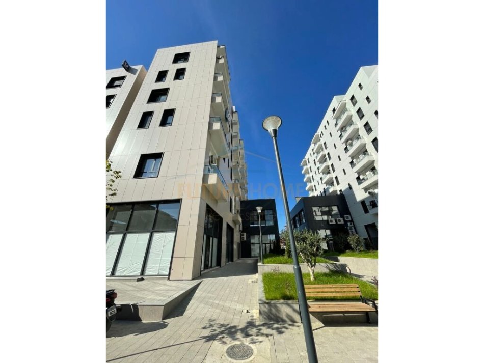 Tirane, jepet me qera apartament 2+1 Kati 1, 103 m² 600 € (Porcelan)