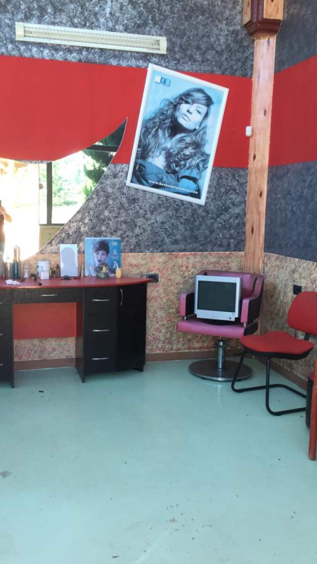 Elbasan, shitet ambjent biznesi 2.000 m² 170.000 Euro
