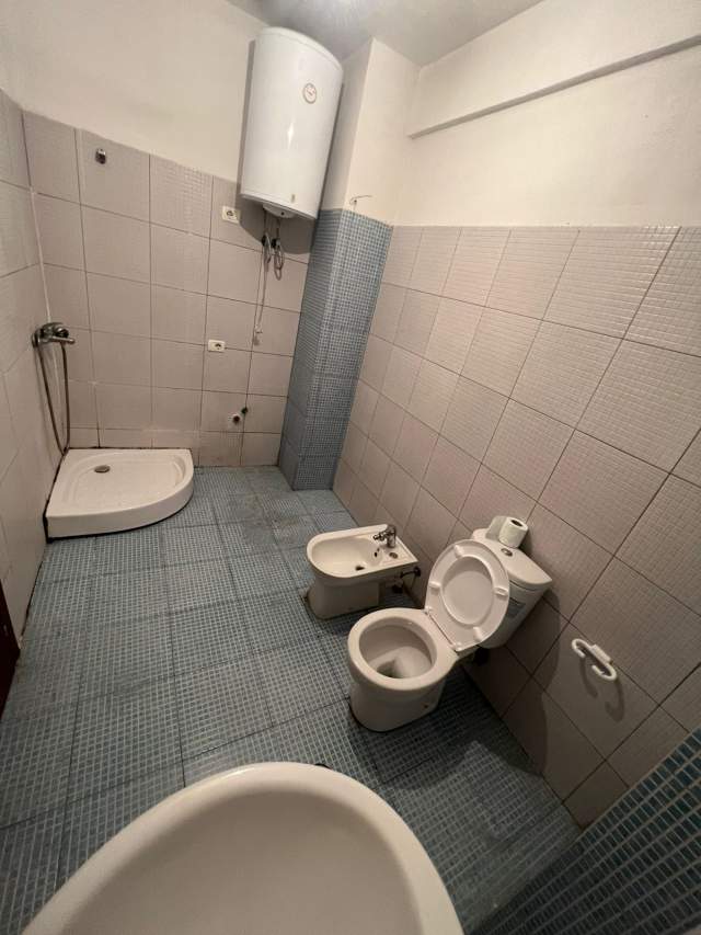 Tirane, shitet apartament 1+1 Kati 2, 87 m² 72.000 Euro (Yzberisht)