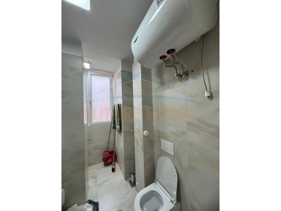 Tirane, shitet apartament 2+1 Kati 3, 78 m² 160.000 € (komuna e parisit)