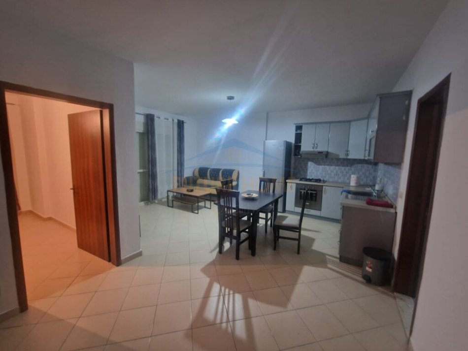 Durres, shitet apartament 1+1+Ballkon Kati 3, 60 m² 56.000 € (Shkembi Kavajes, Durres)