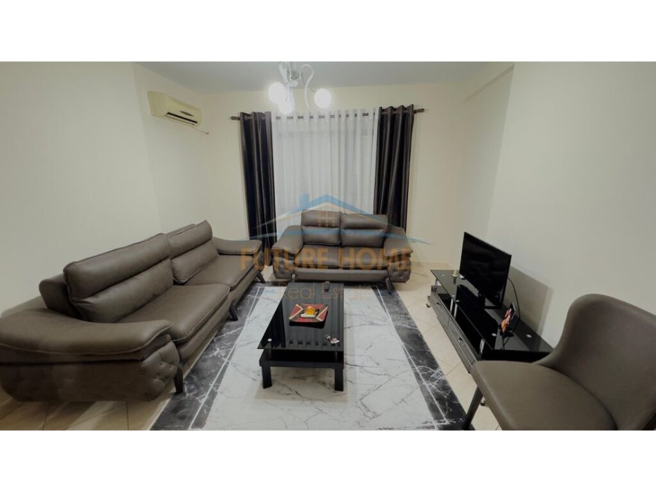 Tirane, shitet apartament 1+1 Kati 3, 66 m² 143.000 € (Rruga Reshit Petrela)