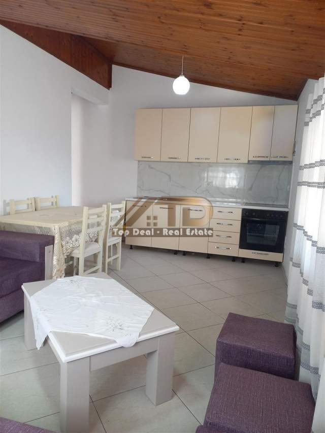 Tirane, jepet me qera 2+1+BLK Kati 3, 92 m² 310 Euro