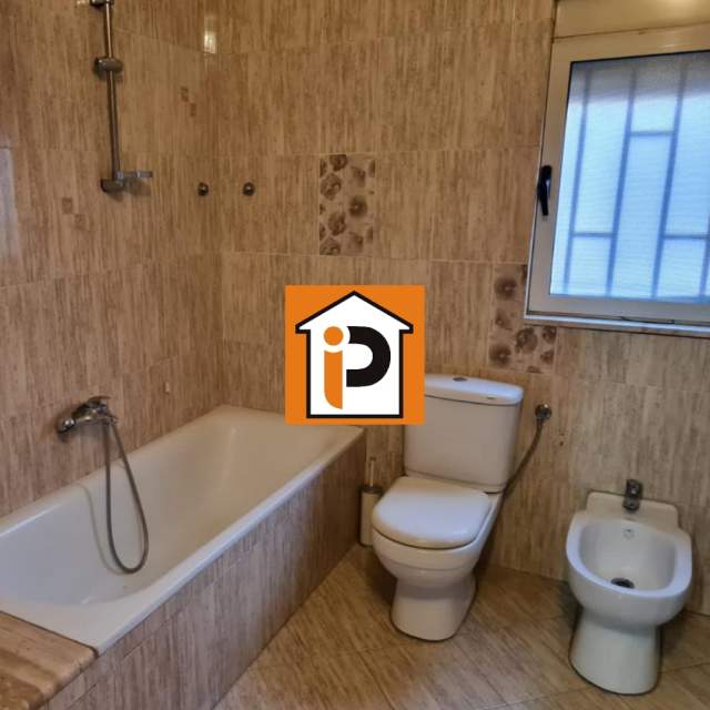 Durres, shitet apartament 2+1 Kati 2, 100 m² 80.000 Euro (L.3 rruga Egnatia perballe tatimeve)