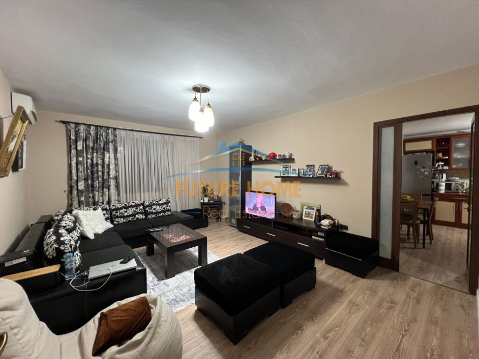 Tirane, shitet apartament 3+1 Kati 4, 110 m² 150.000 € (Ali Demi)