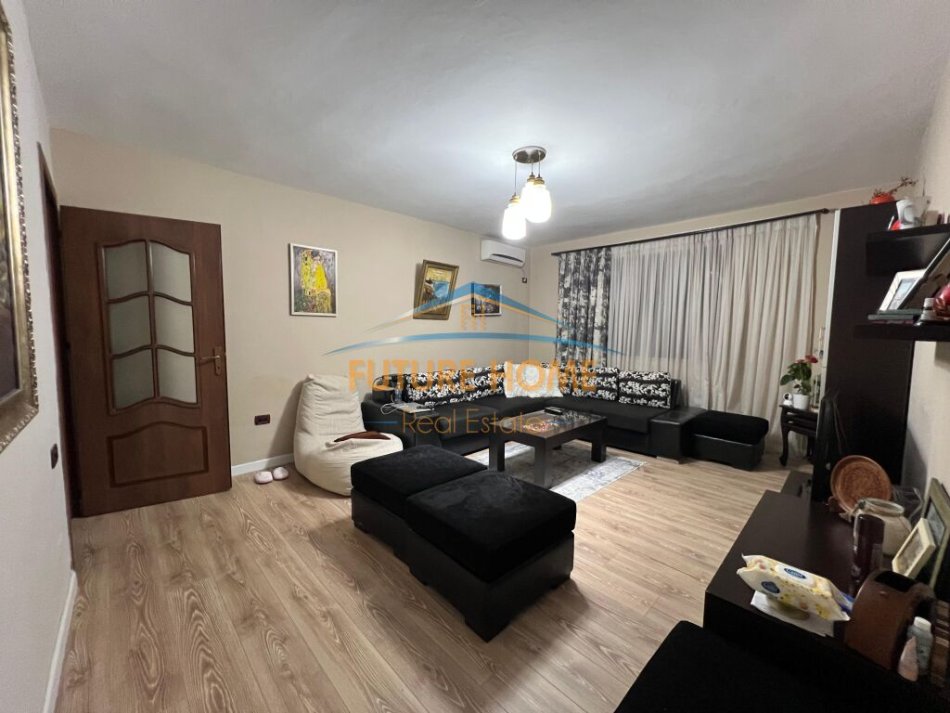 Tirane, shitet apartament 3+1 Kati 4, 110 m² 150.000 € (Ali Demi)