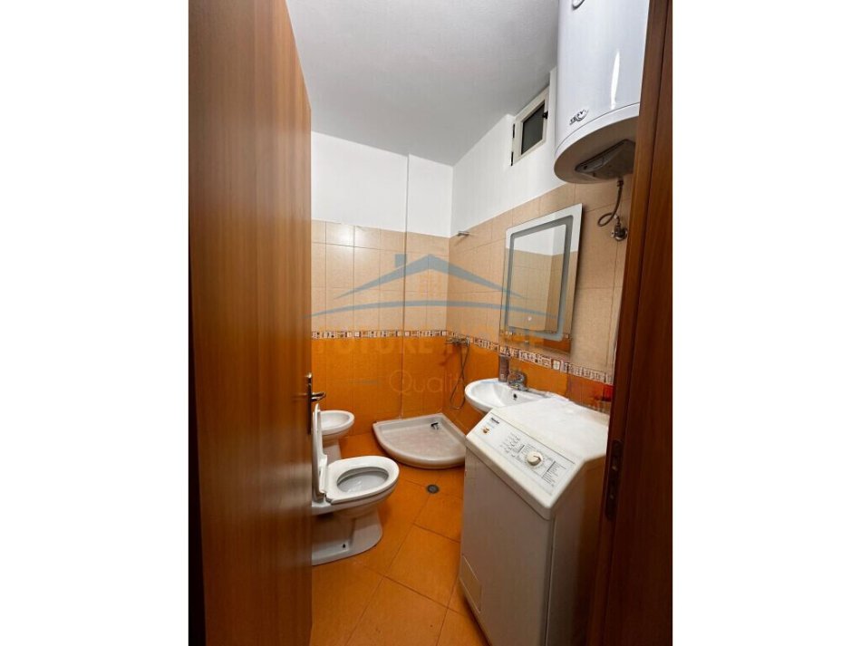 Durres, shitet apartament 1+1+Ballkon Kati 3, 60.000 € (Shkembi Kavajes, Durres)