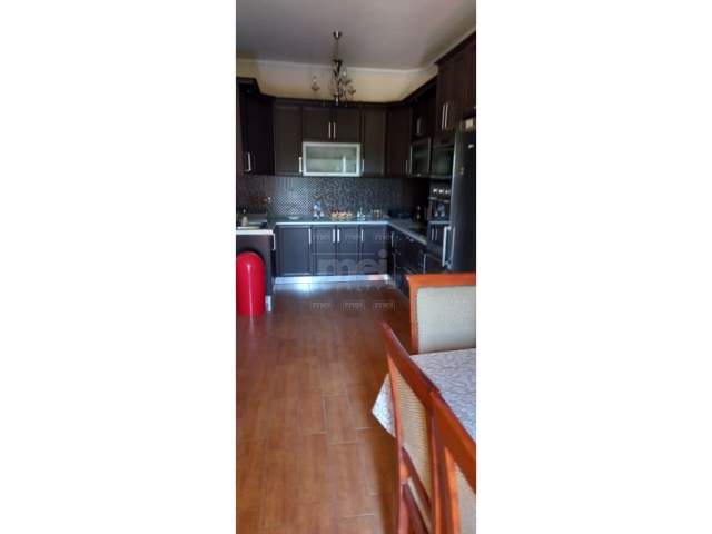Tirane, jepet me qera Vile 2+1+BLK 95 m² 250 Euro (Laprake)