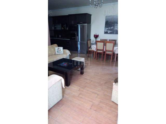 Tirane, jepet me qera Vile 2+1+BLK 95 m² 250 Euro (Laprake)