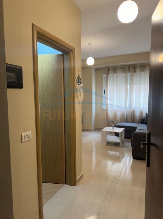 Durres, Shkembi Kavajes, jepet me qera apartament 1+1 Kati 7, 46 m² 250 €