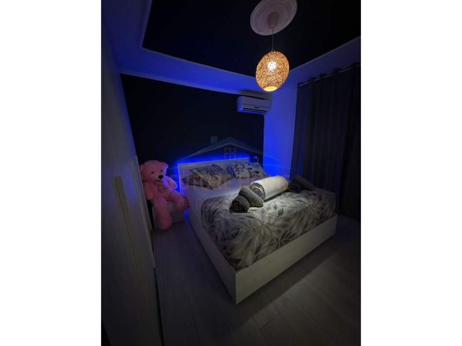 Tirane, jap me qera apartament 1+1 Kati 2, 55 m² 500 € (Rruha Haxhi Sina)