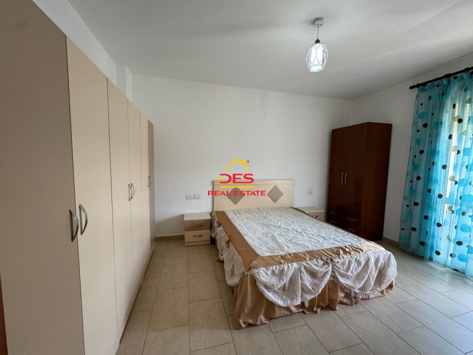 Vlore, jepet me qera apartament 2+1 Kati 9, 110 m² 400 € (Rruga Pelivan Leskaj)