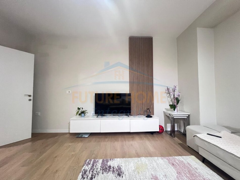 Tirane, shitet apartament 2+1 Kati 7, 91 m² 147.000 € (Selite)