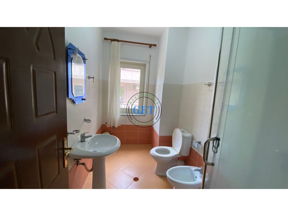 Durres, shitet apartament 1+1+Ballkon Kati 1, 69 m² 73.000 € (Plazh, rrota e Kuqe)