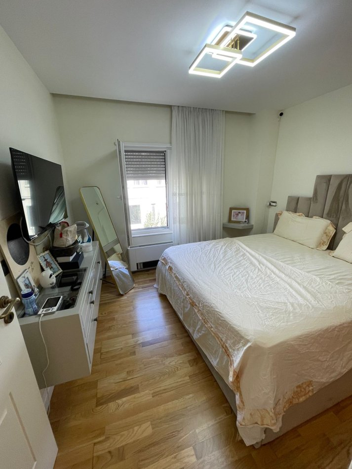 Tirane, shitet apartament 3+1, Kati 2, 182 m2 370,000€ (Rezidenca Kodra Diellit)