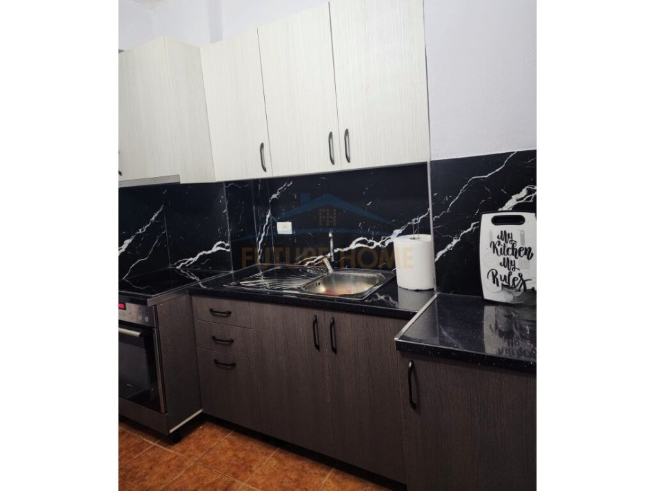 Durres, shitet garsonier 1+1 Kati 2, 38 m² 55.000 € (Hekurudha, Plazh)