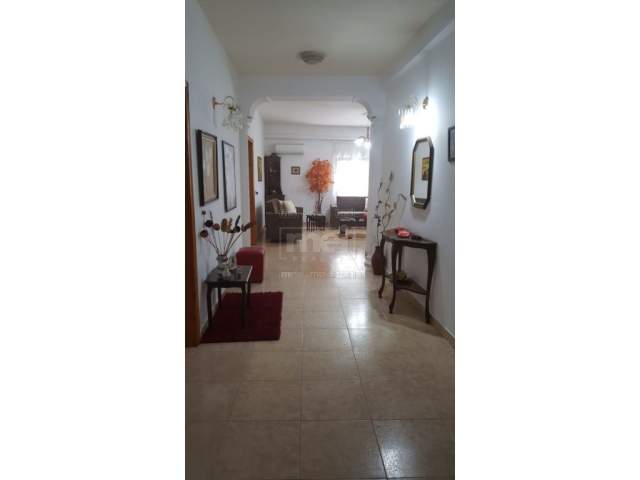 Tirane, jepet me qera apartament 2+1+BLK 100 m² 400 Euro (Rruga e Durresit)
