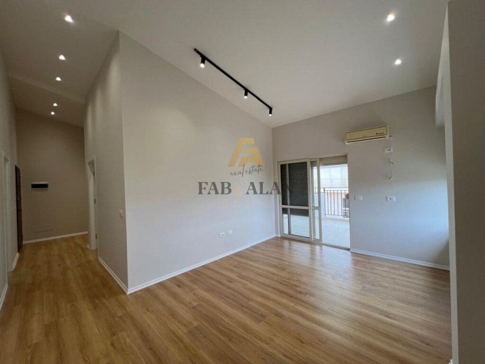 Durres, shitet apartament 1+1 Kati 8, 75 m² 97.000 € (Plazh Durres)