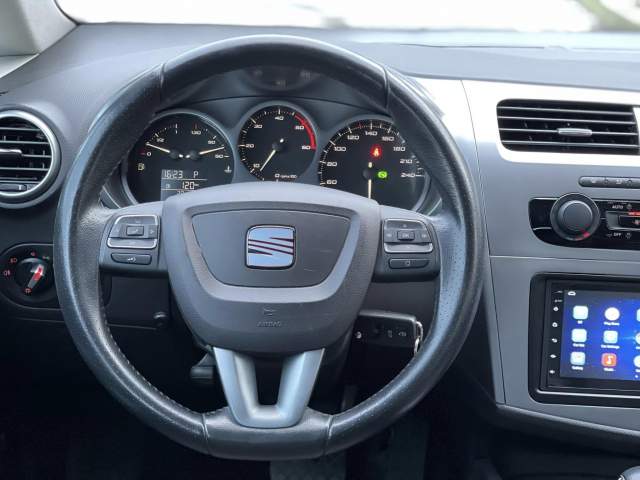 Tirane, shes makine Seat LEON Viti 2011, 6800 Euro