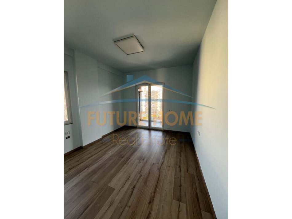 Tirane, shes apartament 2+1 Kati 6, 99 m² 260.000 € (Ish Parku)