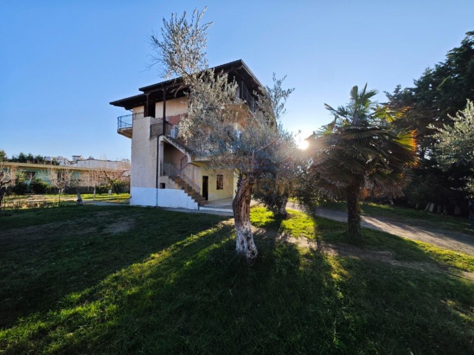 Durres, shitet shtepi 3 Katshe Kati 3, 1.488 m² 360.000 € (Shkallnur, Durres)
