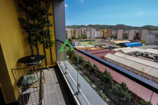 Tirane, jepet me qera apartament 1+1+BLK Kati 5, 78 m² 700 Euro (Rruga e Kavajes)