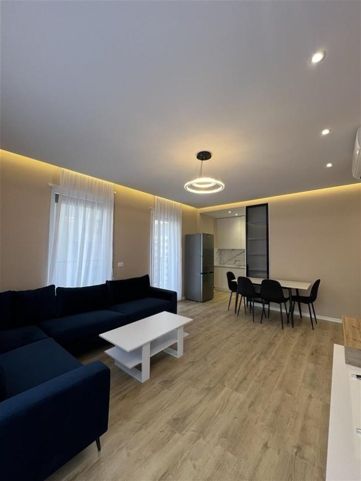 Tirane, jepet me qera apartament 1+1 Kati 6, 72 m² 570 € (don bosko)
