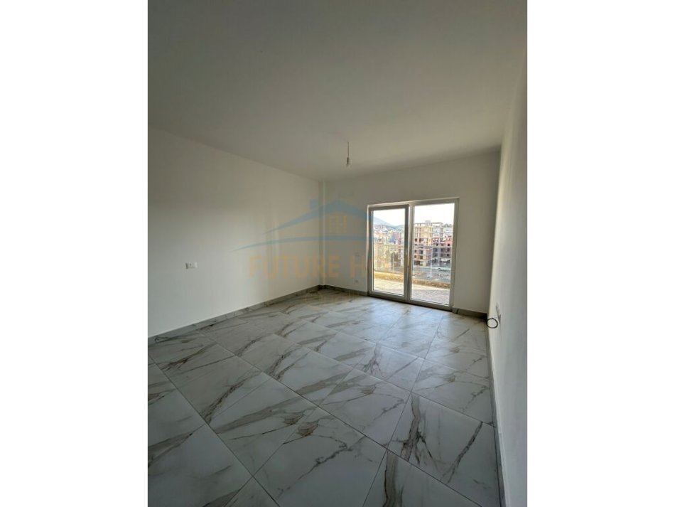 Durres, shitet apartament 1+1+Ballkon Kati 3, 75 m² 121.000 € (Golem)