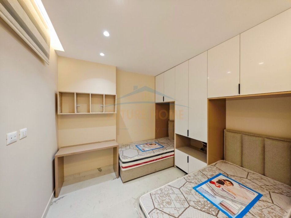 Durres, shitet apartament 2+1+Ballkon Kati 1, 75 m² 115.000 € (Golem)