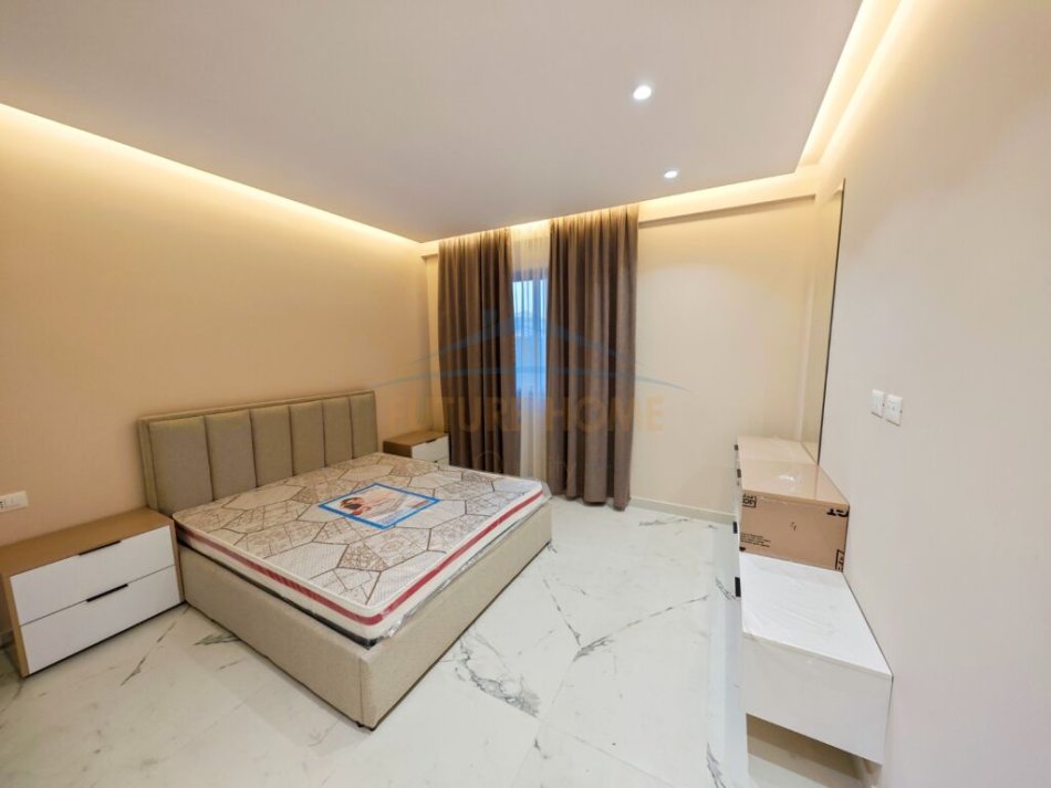 Durres, shitet apartament 2+1+Ballkon Kati 1, 75 m² 115.000 € (Golem)