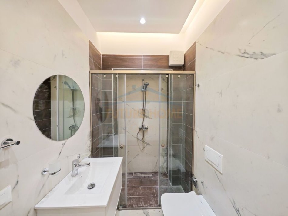 Durres, shitet apartament 2+1+Ballkon Kati 1, 75 m² 115.000 € (Golem)