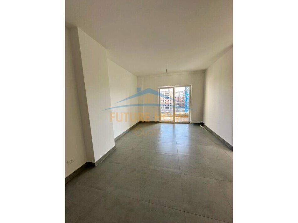 Durres, shitet apartament 1+1+Ballkon Kati 2, 75 m² 113.000 € (Golem)