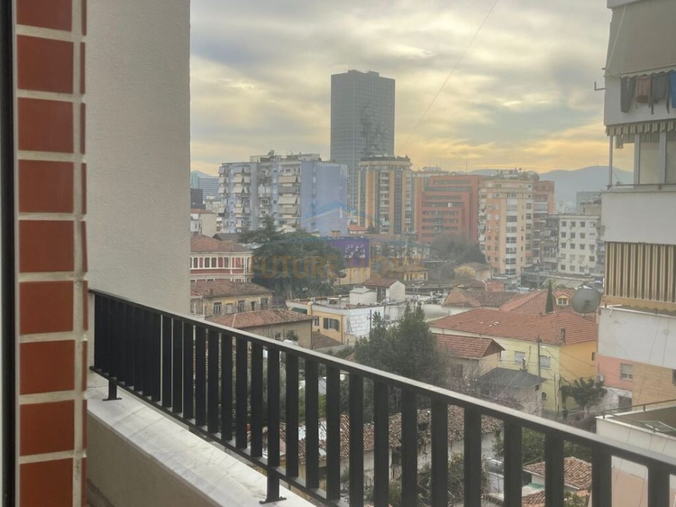 Tirane, shitet apartament 2+1+Ballkon Kati 5, 107 m² 278.000 € (pazari i ri)