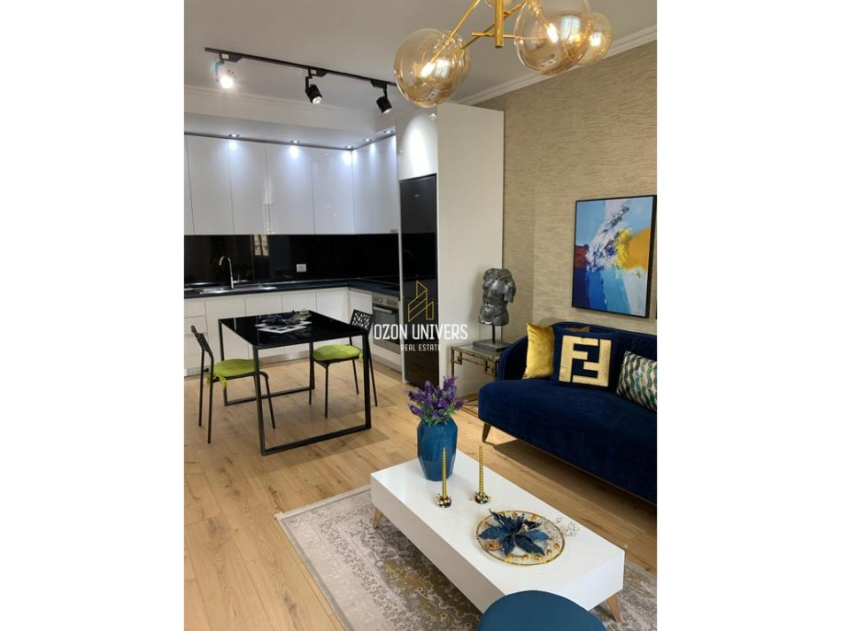 Tirane, jepet me qera apartament 2+1 Kati 9, 107 m² 850 € (Rruga e Kosovareve)