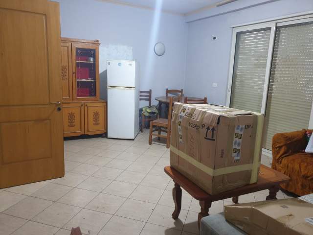 Tirane, jepet me qera 2+1+A+BLK Kati 2, 105 m² 35.000 Leke