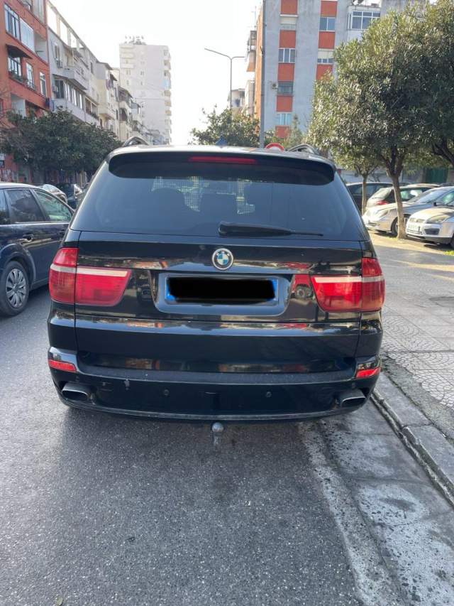 Durres, shitet makine BMW X5 Viti 2009, 8.500 Euro